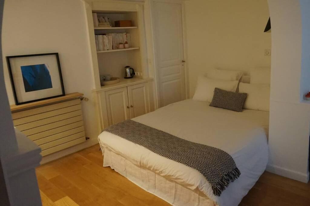 Le calme à 2 pas de Paris Levallois-Perret Exterior foto